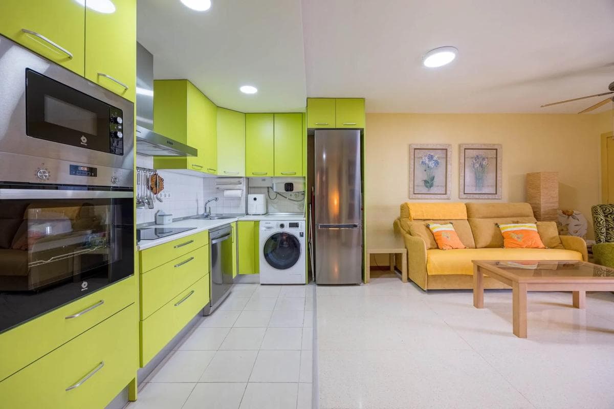 Venta de piso en Playa de Poniente, Benidorm
photo 3