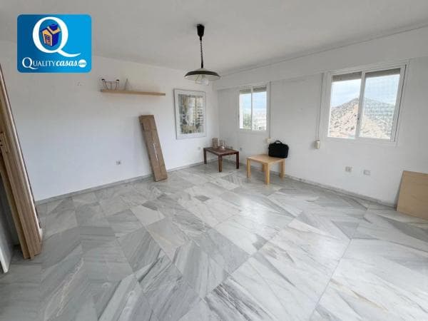 Apartment for sale in Playa de Poniente, Benidorm thumbnail 2