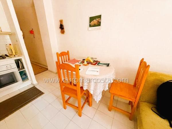Piso en venta en Calle Arenes, Guardamar del Segura
thumbnail 2