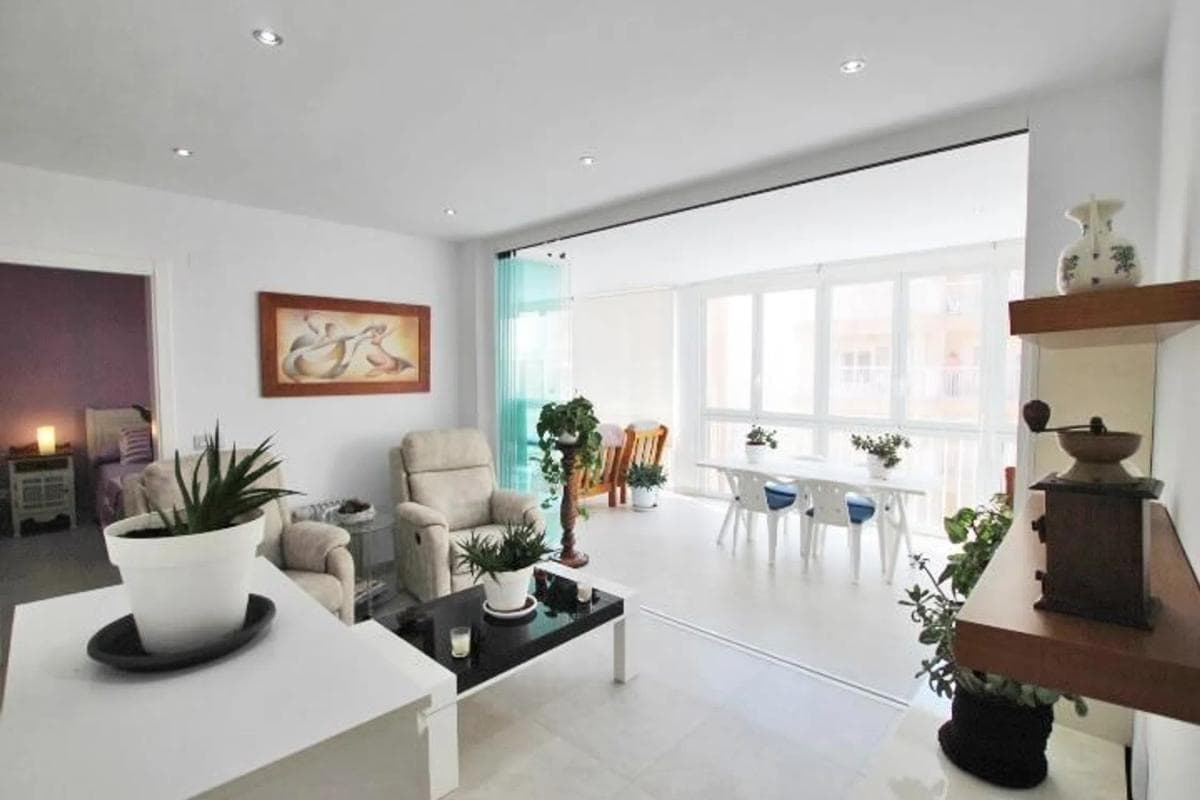 Venta de piso en Calle Blasco Ibáñez, 69, Guardamar del Segura
photo 2