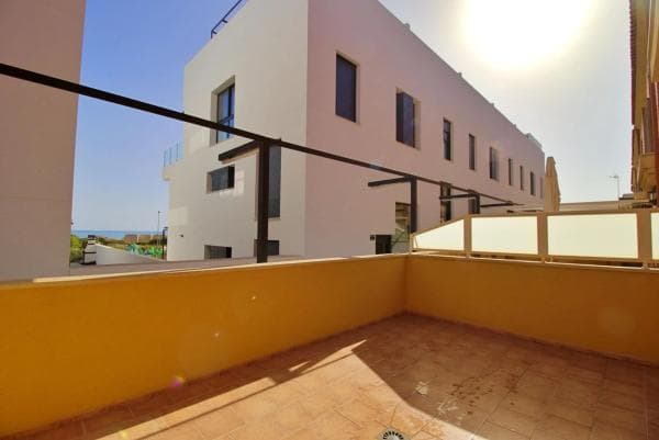 Chalet adosado thumbnail 2