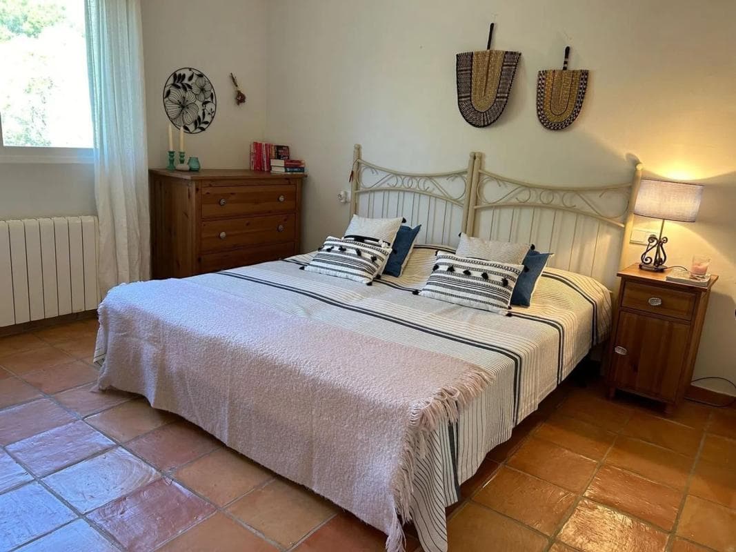 Properties for sale and rent in Spain photo 4