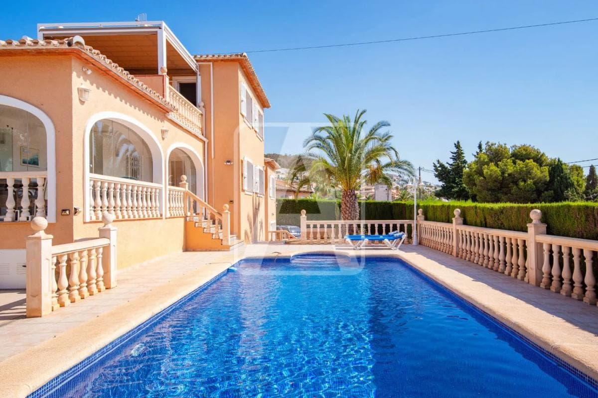 Properties for sale and rent in Spain photo 3