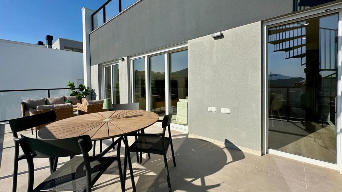 Sale of apartment in Avenida Barcelona, 15, Finestrat
photo 3