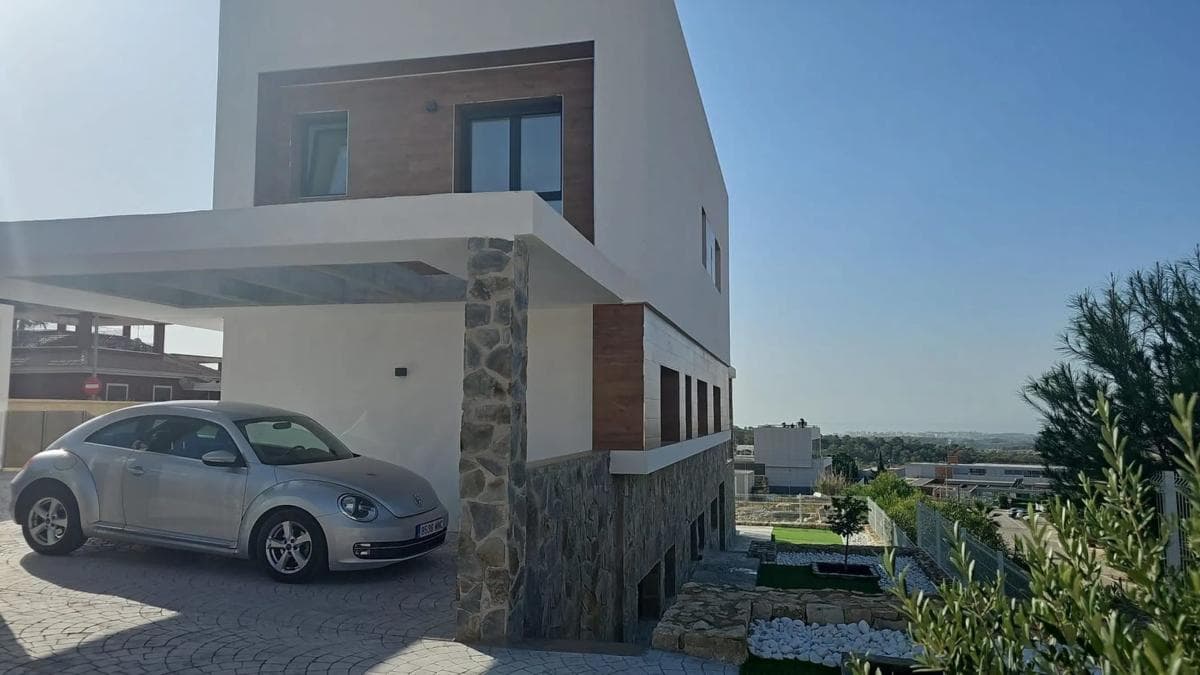 Недвижимость на продажу и в аренду в Испании photo 2