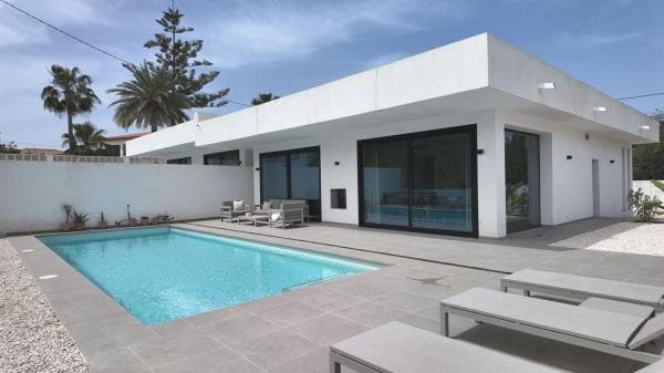 Chalet independiente en venta en L'Albir, Alfaz del Pi
photo 1