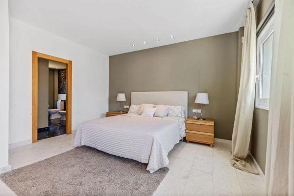 Chalet independiente en venta en Calle els Arcs, Alfaz del Pi
photo 1