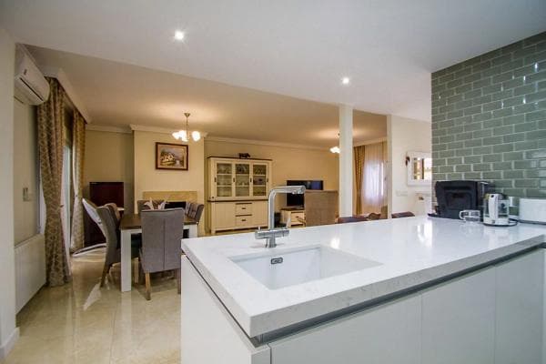 Chalet pareado en calle Pagell photo 1
