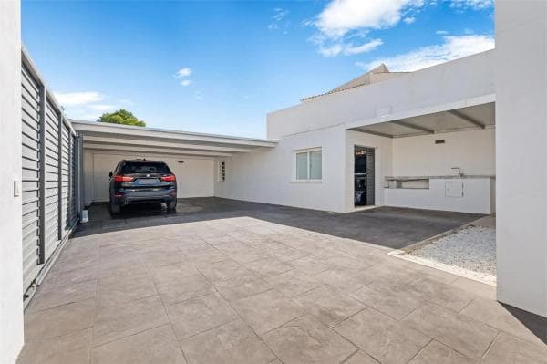 Chalet independiente en venta en Colonia Escandinavia-Cautivador, Alfaz del Pi
photo 1