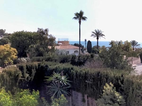 Casa independiente en avenida de la Marina thumbnail 1