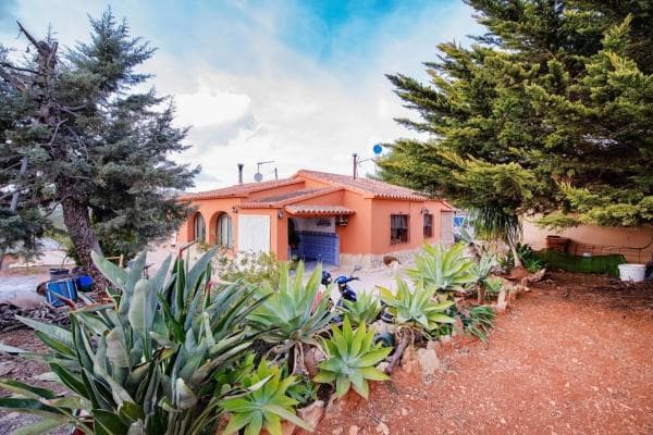 Chalet independiente en venta en Benissa pueblo, Benissa
thumbnail 1