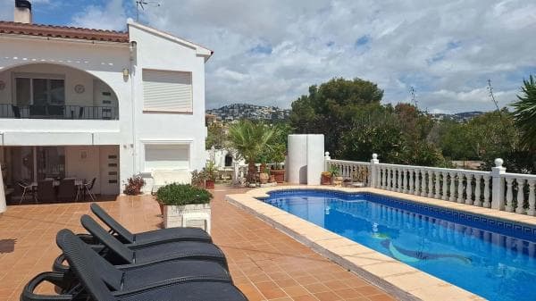 Casa independiente photo 1