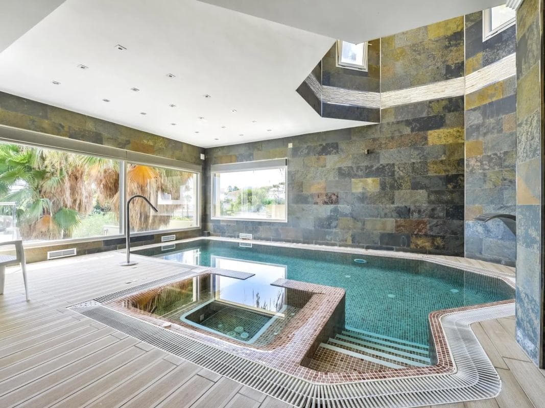 Properties for sale and rent in Spain photo 4