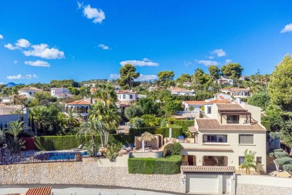 Chalet independiente en venta en Cala Advocat - Baladrar, Benissa
photo 1