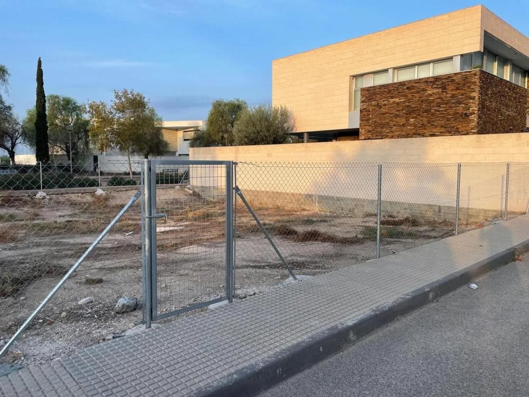 Terreno en venta en Callosa de Segura, Alicante photo 2