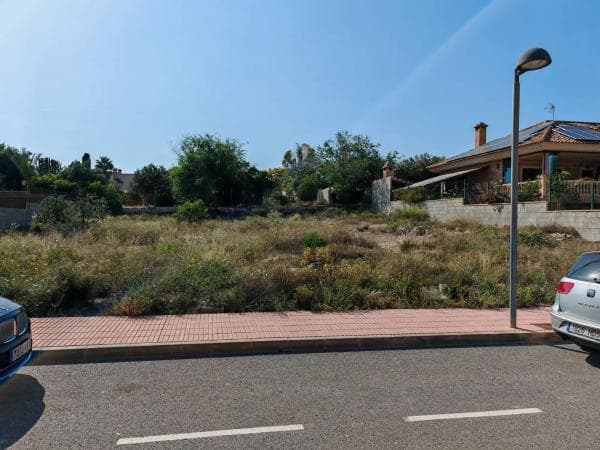 Terreno en calle Montgó, 19 thumbnail 1