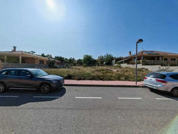 Terreno en calle Montgó, 19 thumbnail 2