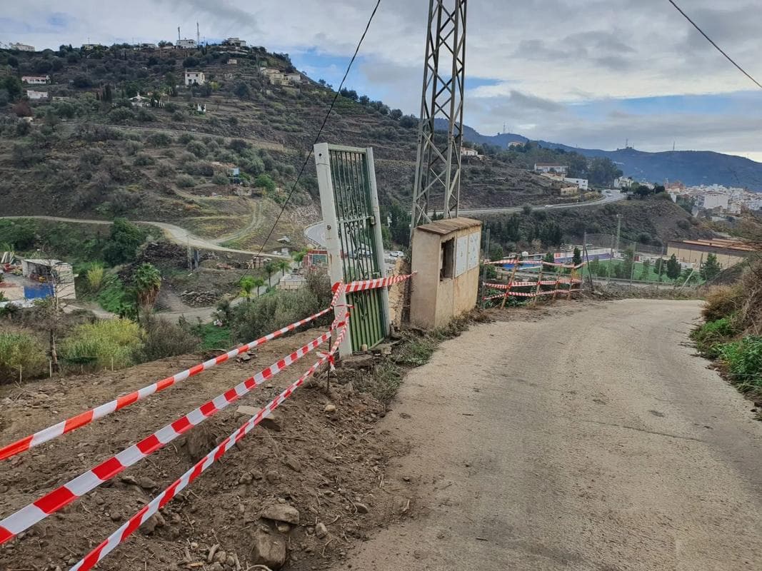 Terreno en venta en Torrox, Malaga photo 3