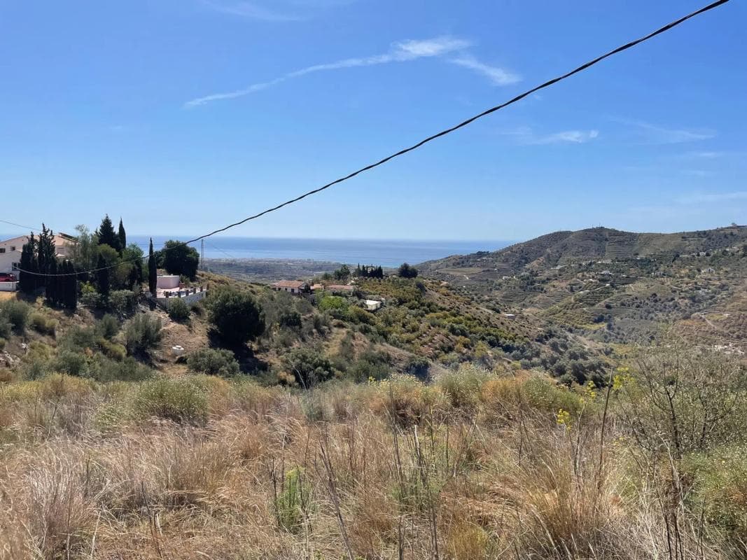 Terreno en venta en Torrox, Malaga photo 2