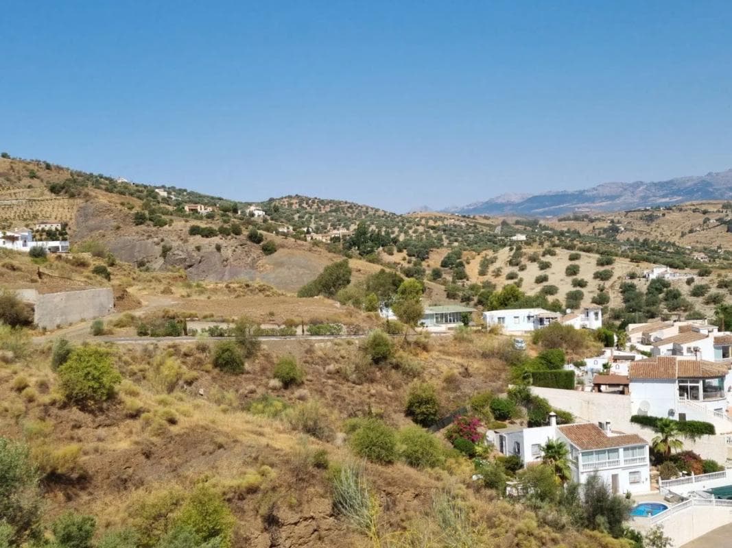 Terreno en venta en Viñuela, Malaga photo 3