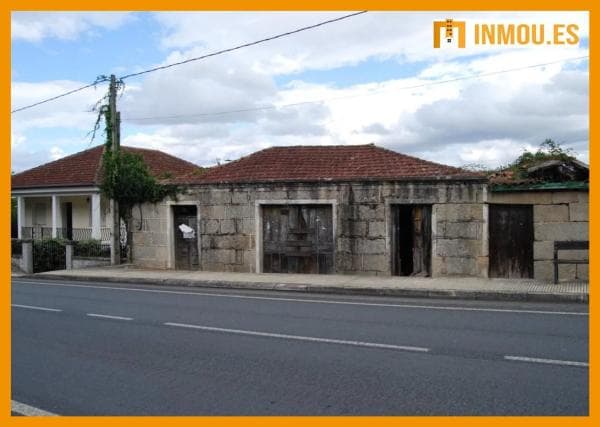 Terreno en San Cibrao das Viñas photo 1
