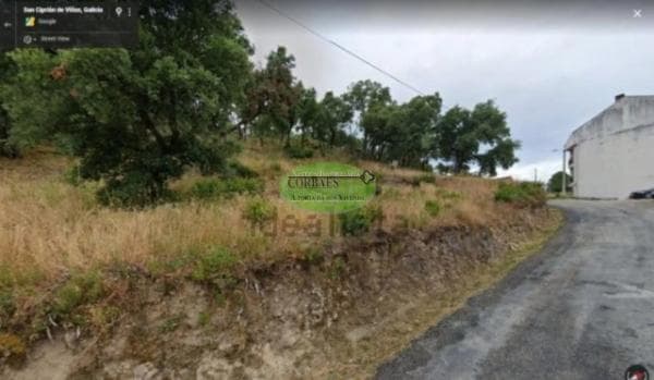 Terreno en San Cibrao das Viñas photo 1