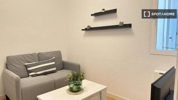 Apartment for rent in Paseo DE LAS DELICIAS , Madrid photo 1