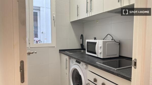 Apartment for rent in Paseo DE LAS DELICIAS , Madrid thumbnail 1