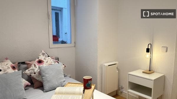 Apartment for rent in Paseo DE LAS DELICIAS , Madrid thumbnail 2
