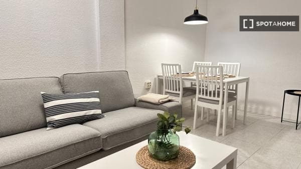 Apartment for rent in C. de Illescas , Madrid photo 1