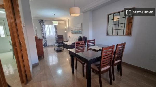Apartment for rent in C. Boabdil , Granada thumbnail 1
