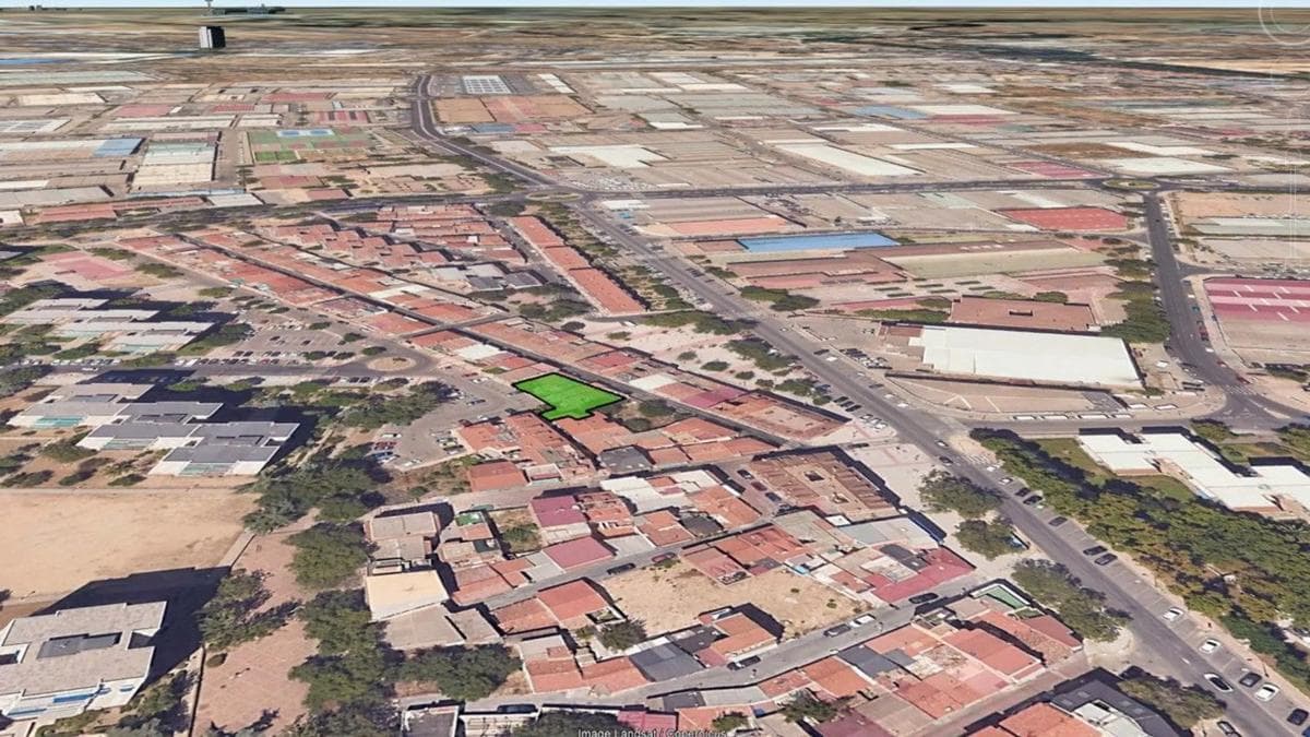 Terreno en venta en Coslada, Madrid photo 3