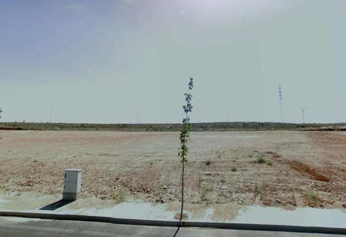 Terreno en venta en Mejorada del Campo, Madrid photo 2