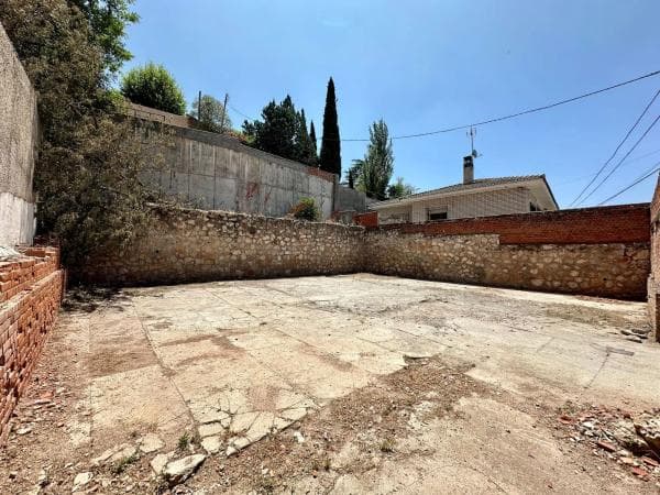 Terreno en calle de la Fuente thumbnail 1