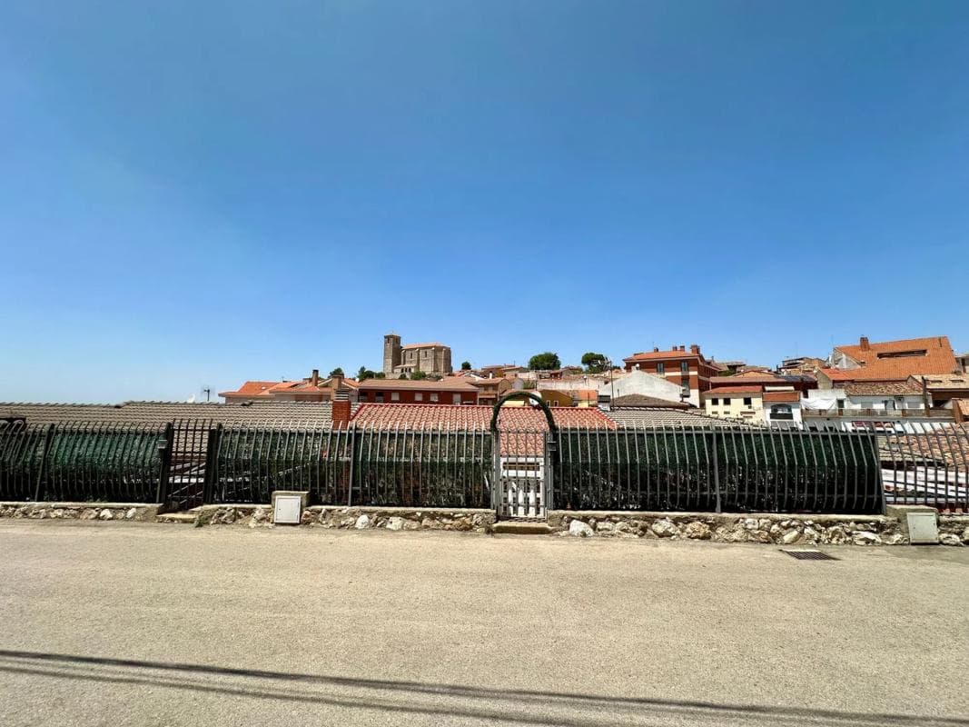 Terreno en venta en Los Santos de la Humosa, Madrid photo 4