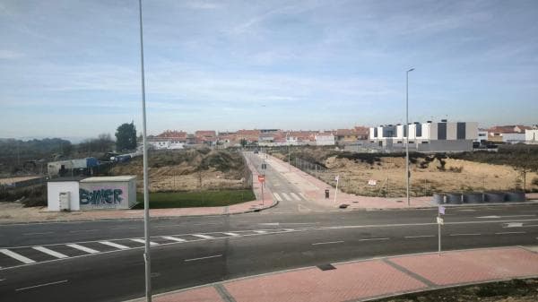 Terreno en calle del Valle de la Pinilla thumbnail 1