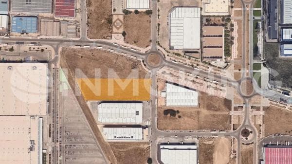 Terreno en Montserrat - Parque Empresarial thumbnail 1