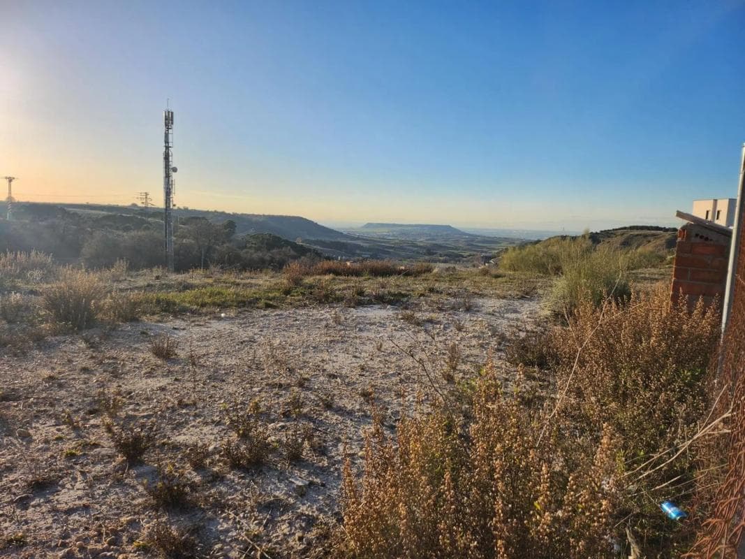 Terreno en venta en Villalbilla, Madrid photo 5