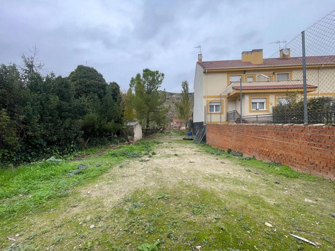 Terreno en venta en Villalbilla, Madrid photo 2