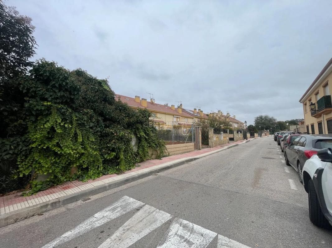Terreno en venta en Villalbilla, Madrid photo 5