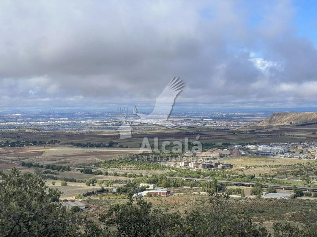 Terreno en venta en Villalbilla, Madrid photo 5