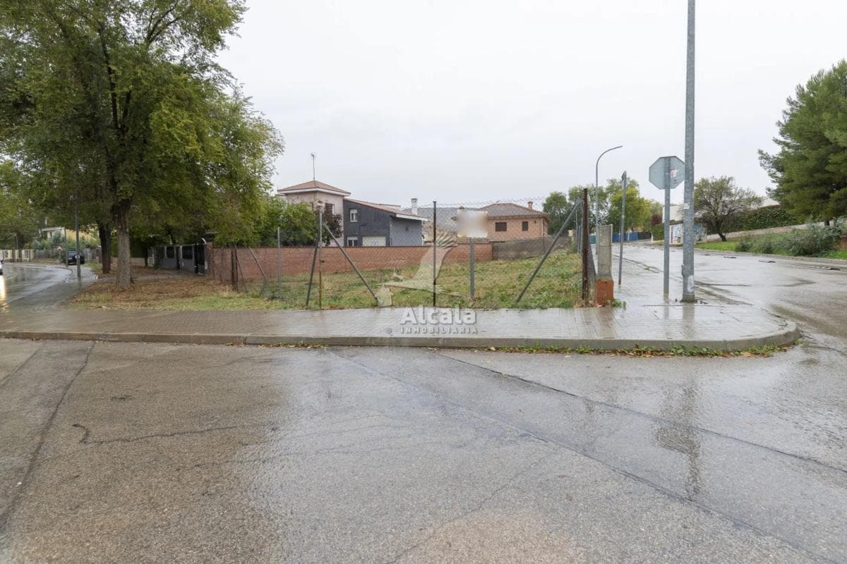 Terreno en venta en Torres de la Alameda, Madrid photo 2