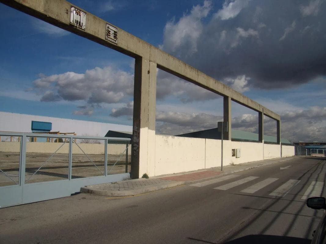 Terreno en venta en Coslada, Madrid photo 2