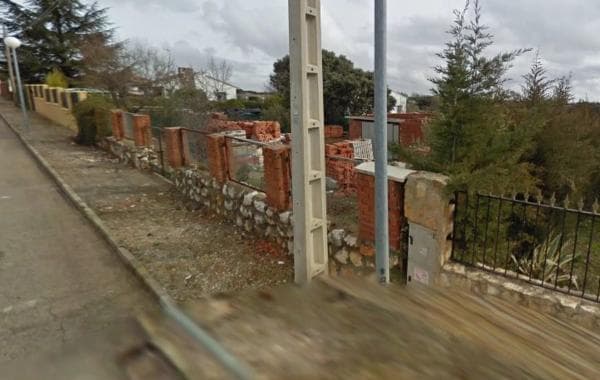 Terreno en calle del Cerezo, 13 thumbnail 1