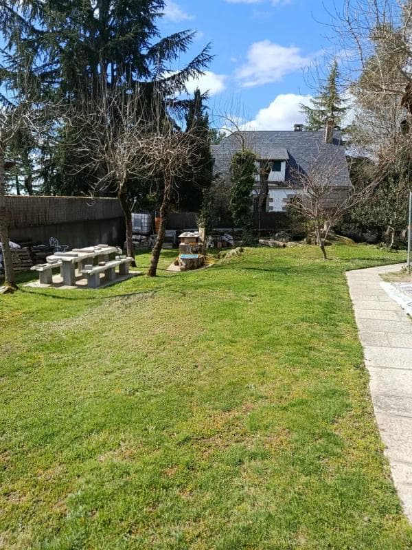 Terreno en venta en Cercedilla, Madrid photo 3