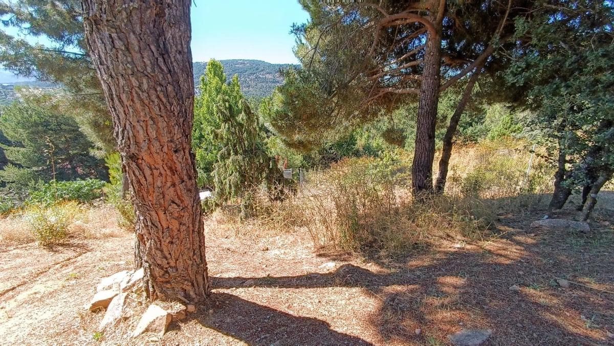 Terreno en venta en Collado Mediano, Madrid photo 3