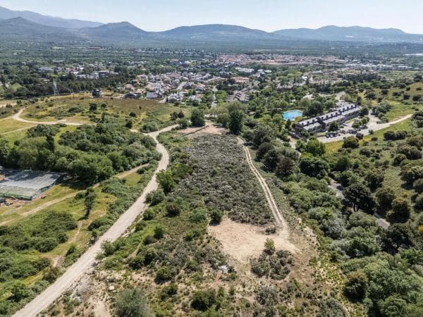 Terreno en Guadarrama photo 1