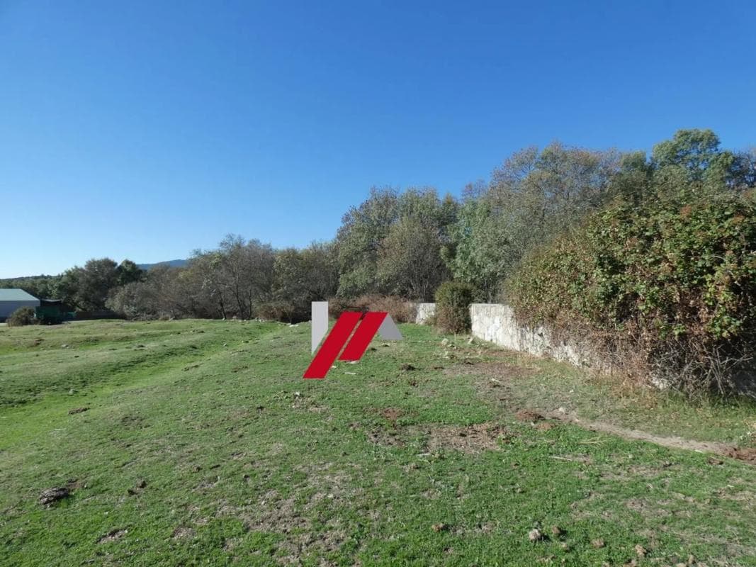 Terreno en venta en Guadarrama, Madrid photo 2