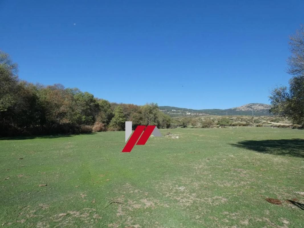 Terreno en venta en Guadarrama, Madrid photo 3