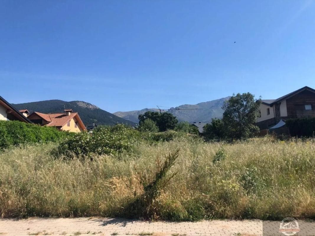 Terreno en venta en Navacerrada, Madrid photo 2